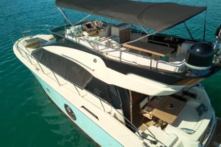 2014 BENETEAU Monte Carlo 5