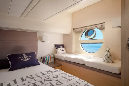 2014 BENETEAU Monte Carlo 5