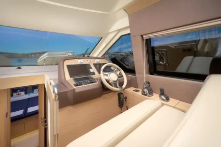 2014 BENETEAU Monte Carlo 5