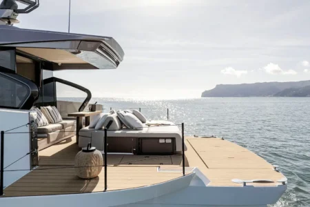 2026-Azimut-Seadeck-6- Navis Marine