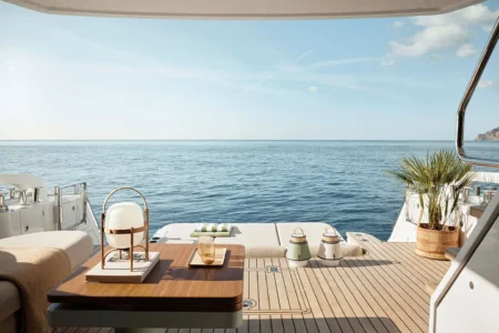 2026-Available-now-Azimut 62