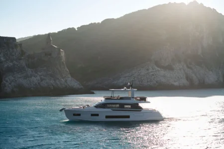 2026-Available-now-Azimut 62