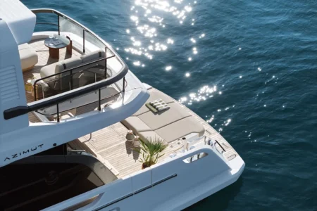 2026-Available-now-Azimut 62