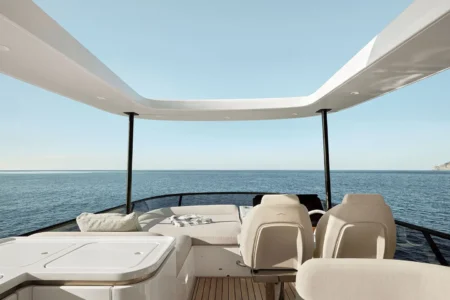 2026-Available-now-Azimut 62