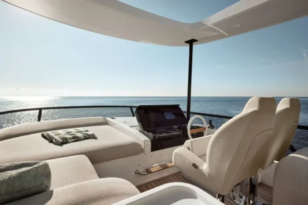 2026-Available-now-Azimut 62