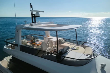 2026-Available-now-Azimut 62