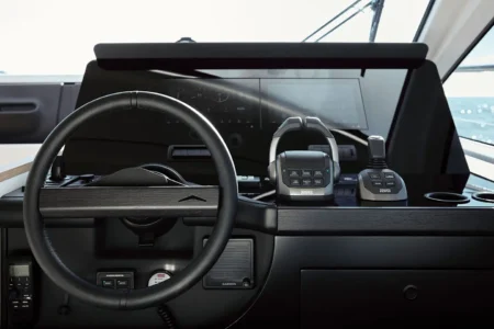 2026-Available-now-Azimut 62