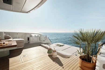 2026-Available-now-Azimut 62