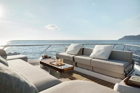 2026-Available-now-Azimut 62