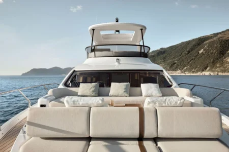2026-Available-now-Azimut 62