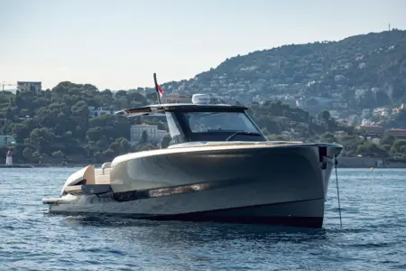2026 SOLARIS POWER 44 OPEN - Navis Marine