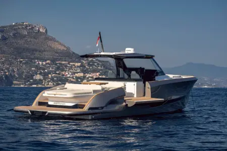 2026 SOLARIS POWER 44 OPEN - Navis Marine