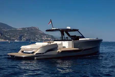 2026 SOLARIS POWER 44 OPEN - Navis Marine