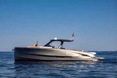 2026 SOLARIS POWER 44 OPEN - Navis Marine