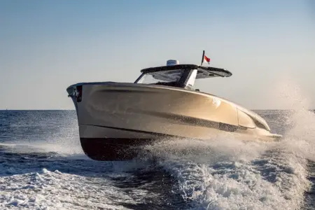 2026 SOLARIS POWER 44 OPEN - Navis Marine