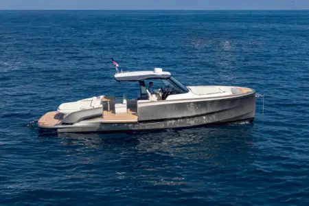 2026 SOLARIS POWER 44 OPEN - Navis Marine