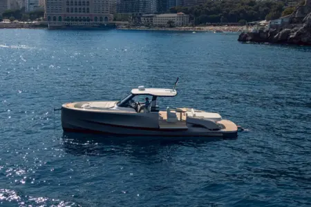 2026 SOLARIS POWER 44 OPEN - Navis Marine