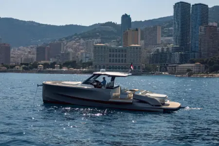2026 SOLARIS POWER 44 OPEN - Navis Marine