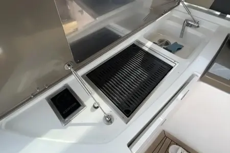 2017 Azimut Atlantis 43 - Navis Marine