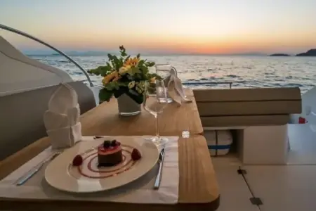 2017 Azimut Atlantis 43 - Navis Marine