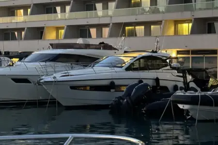 2017 Azimut Atlantis 43 - Navis Marine