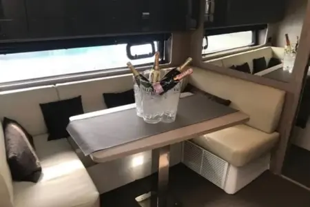 2017 Azimut Atlantis 43 - Navis Marine