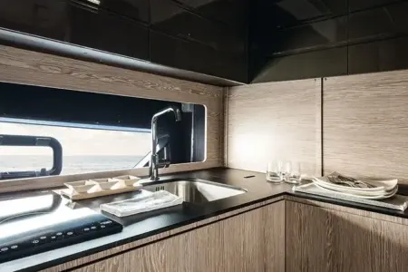 2017 Azimut Atlantis 43 - Navis Marine