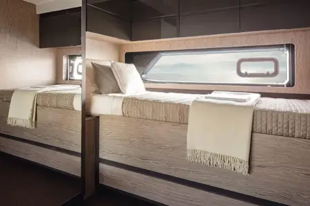 2017 Azimut Atlantis 43 - Navis Marine