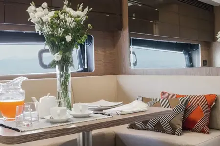 2017 Azimut Atlantis 43 - Navis Marine