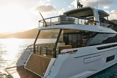 Azimut Fly 82 - Navis Marine