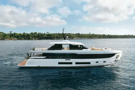 Azimut Grande 30M - Navis Marine
