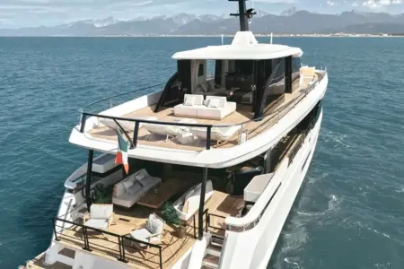 Azimut Grande 30M - Navis Marine
