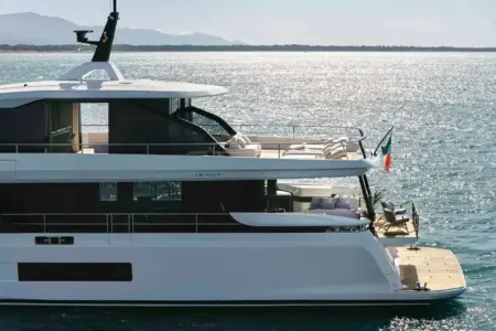 Azimut Grande 30M - Navis Marine