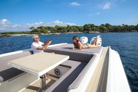 Capelli Tempest 42 Luxury Line - Navis Marine