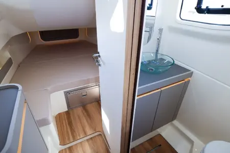 Capelli Tempest 42 Luxury Line - Navis Marine