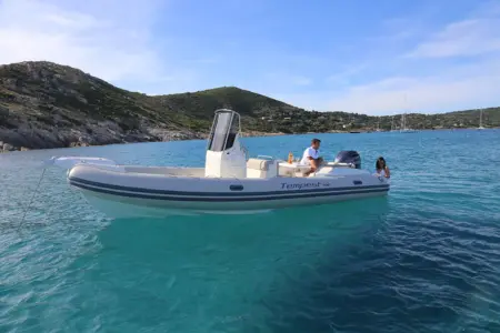 Capelli Tempest 700 Luxe - Navis Marine