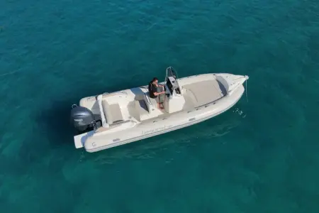 Capelli Tempest 700 Luxe - Navis Marine