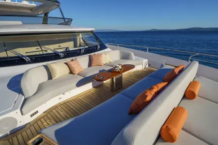 Azimut Yachts Grande 26M - Navis Marine