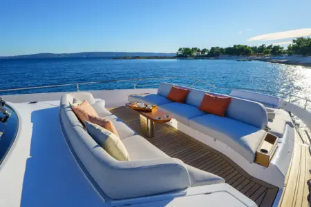 Azimut Yachts Grande 26M - Navis Marine