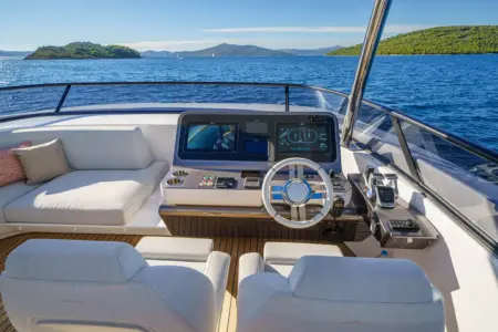 Azimut Yachts Grande 26M - Navis Marine