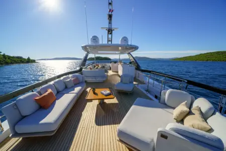 Azimut Yachts Grande 26M - Navis Marine