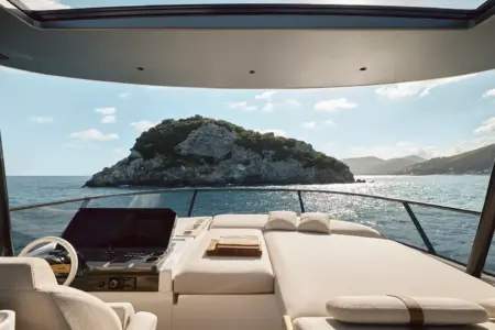 Azimut 82 - Navis Marine