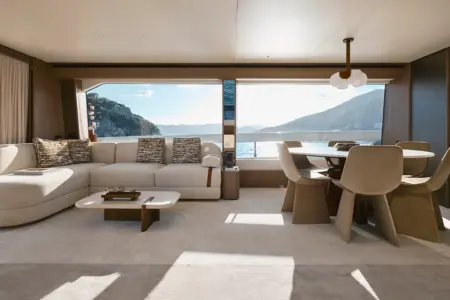 Azimut 82 - Navis Marine