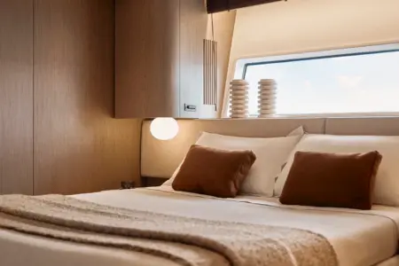 Azimut 82 - Navis Marine