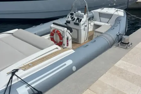 2016-Pirelli-780 - Navis Marine