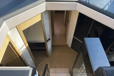 2011-Sessa-Marine-c68 - Navis Marine