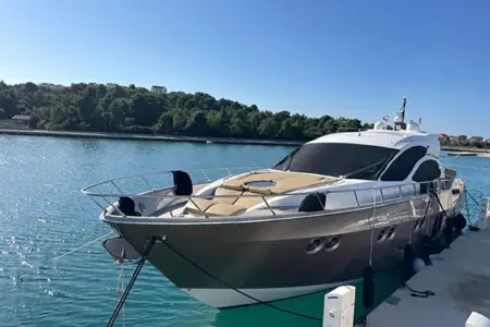2011-Sessa-Marine-c68 - Navis Marine