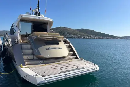 2011-Sessa-Marine-c68 - Navis Marine
