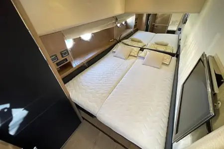 2011-Sessa-Marine-c68 - Navis Marine