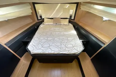 2011-Sessa-Marine-c68 - Navis Marine